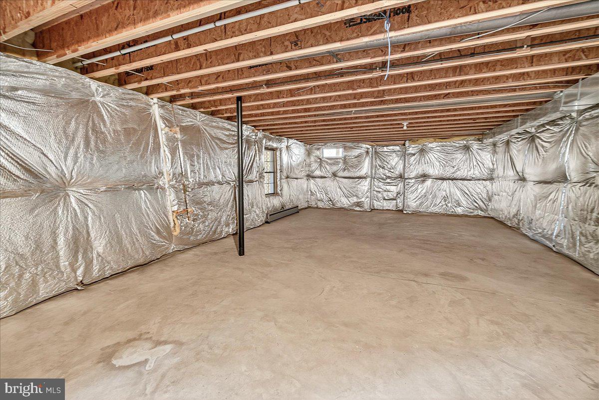 19332 CISSEL MANOR DRIVE