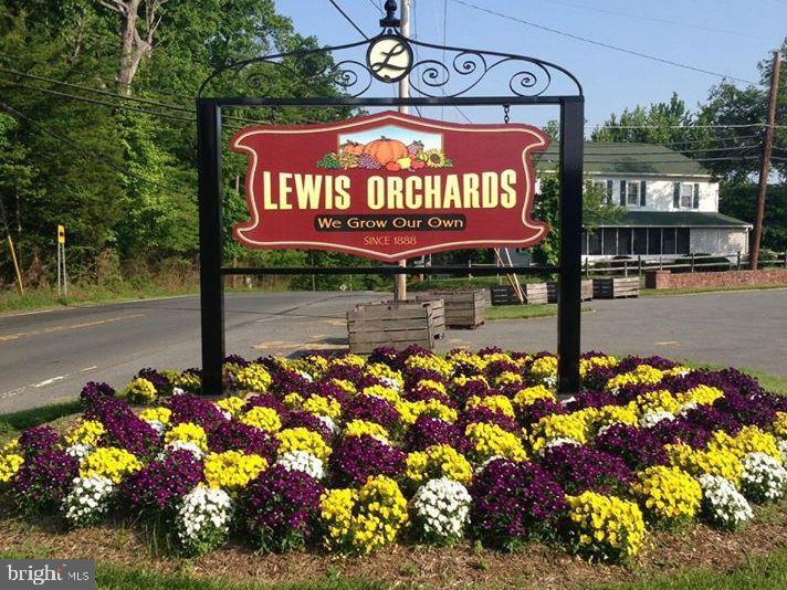 19332 CISSEL MANOR DRIVE