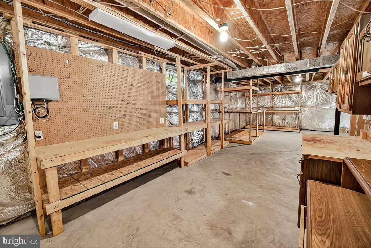 19332 CISSEL MANOR DRIVE