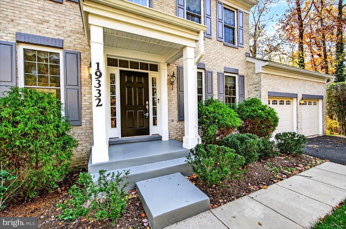 19332 CISSEL MANOR DRIVE