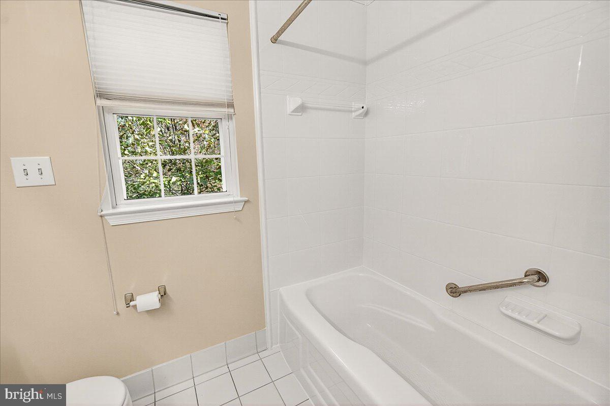 19332 CISSEL MANOR DRIVE