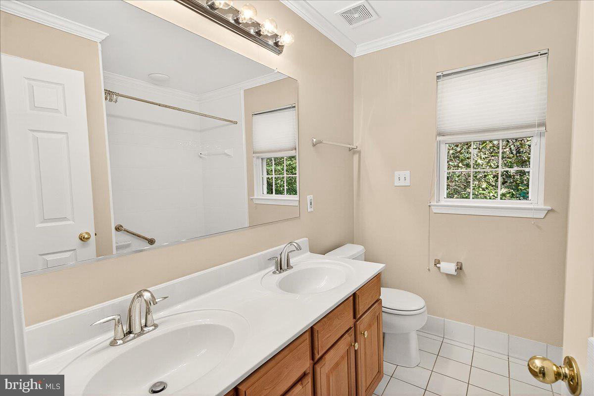 19332 CISSEL MANOR DRIVE