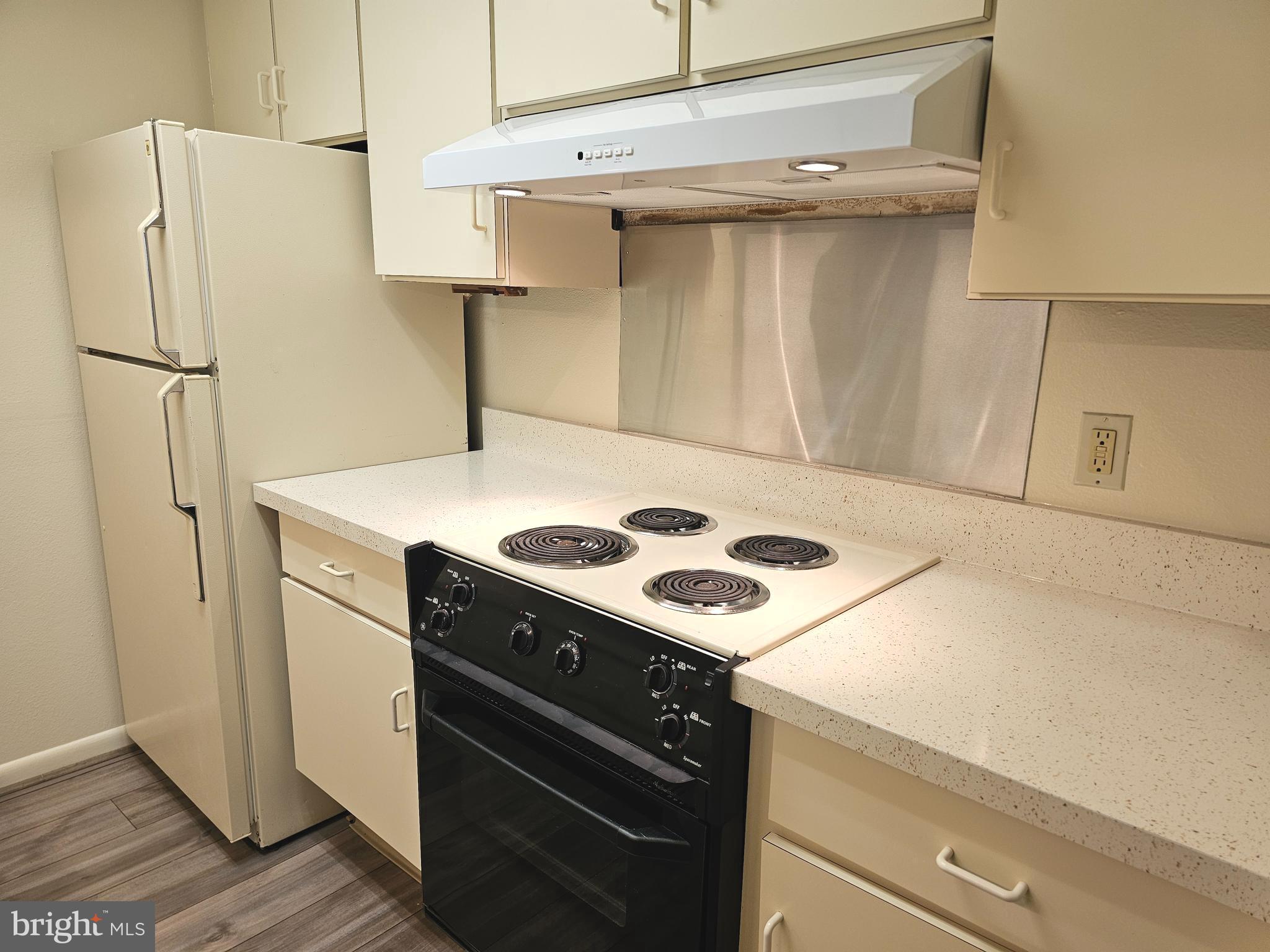 3630 GLENEAGLES DRIVE 8-1D