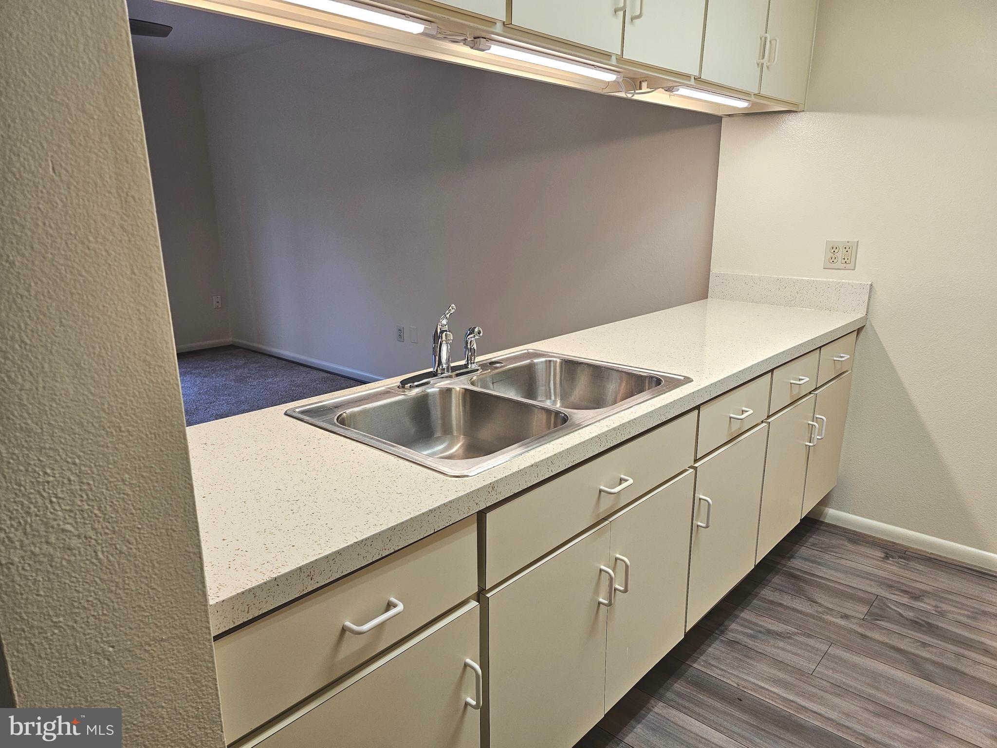 3630 GLENEAGLES DRIVE 8-1D