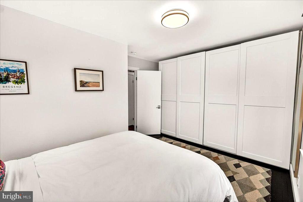 11206 ASHLEY DRIVE