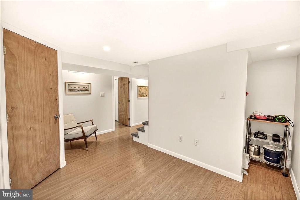 11206 ASHLEY DRIVE