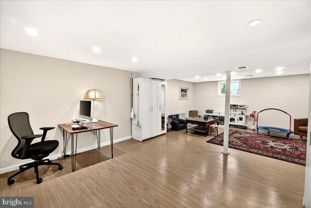 11206 ASHLEY DRIVE