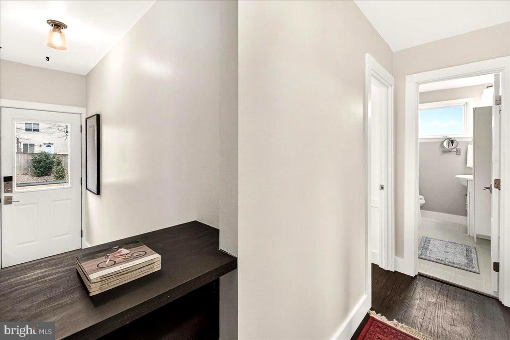 11206 ASHLEY DRIVE