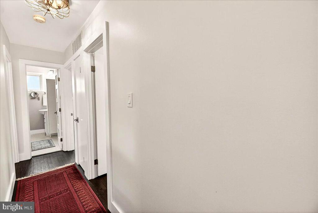 11206 ASHLEY DRIVE