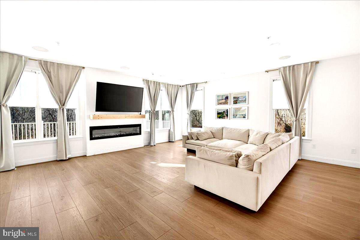 19612 LEWIS ORCHARD LANE