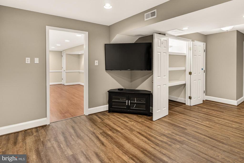 19505 GRAY FARM COURT