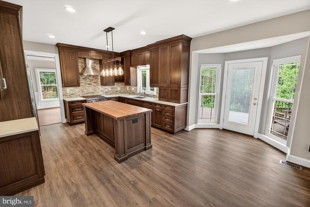 19505 GRAY FARM COURT