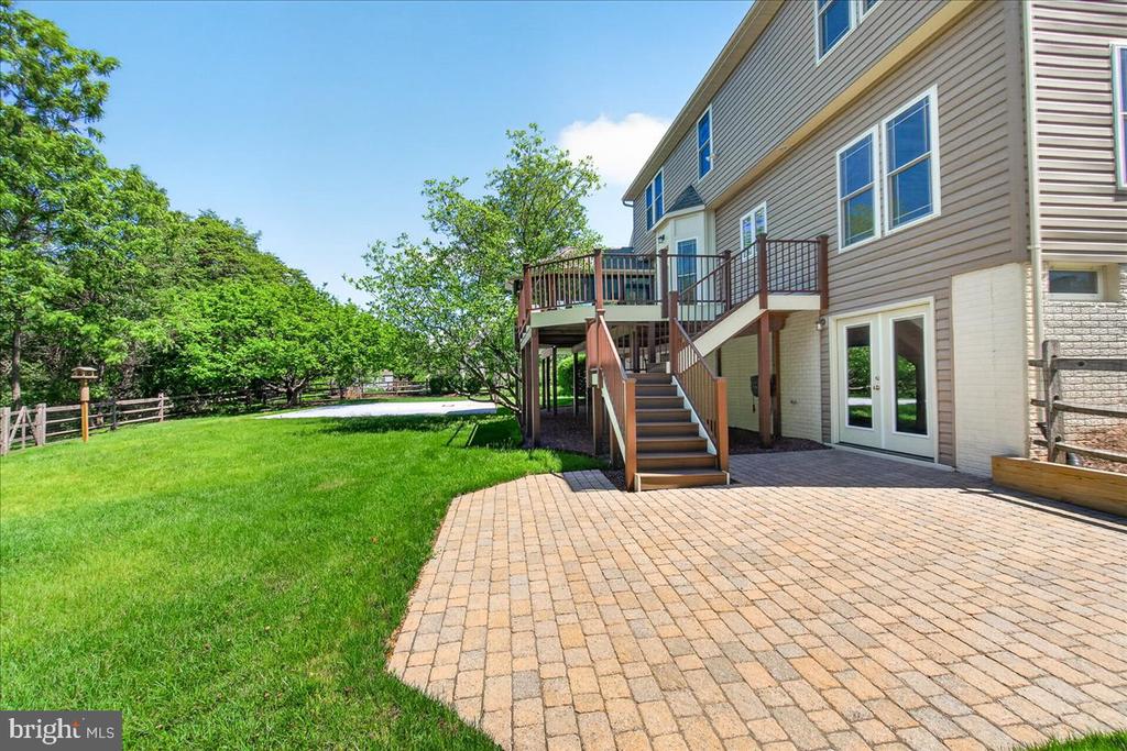 19505 GRAY FARM COURT