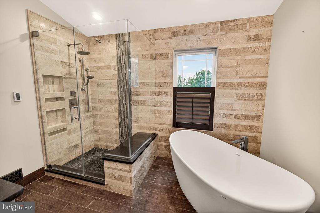 19505 GRAY FARM COURT