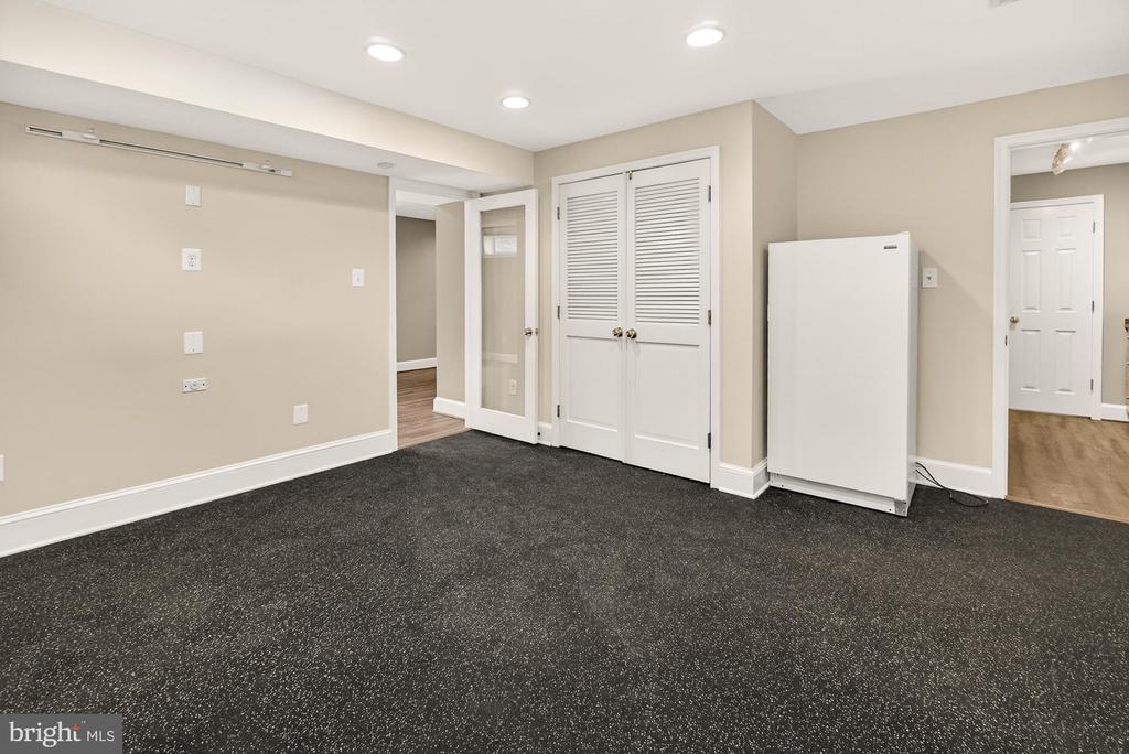 19505 GRAY FARM COURT