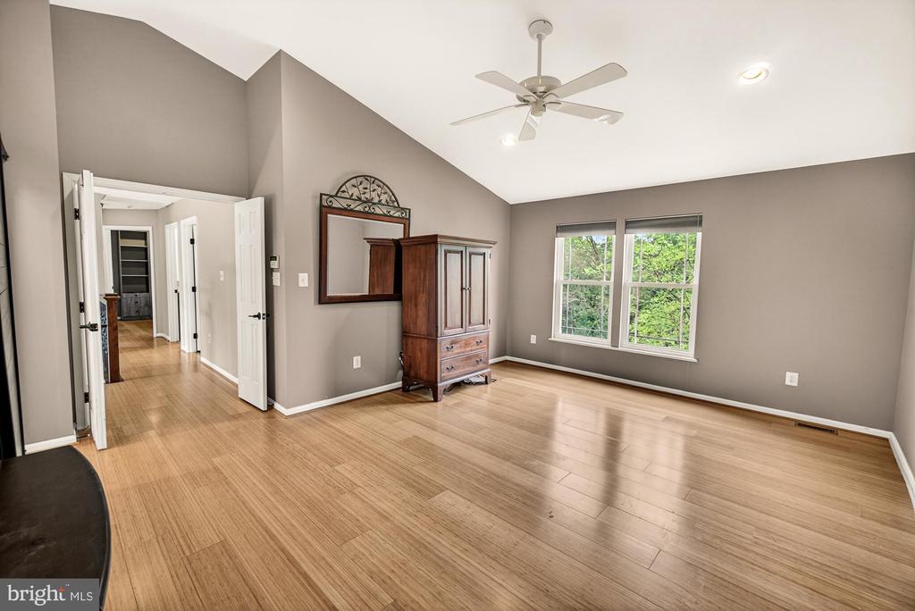19505 GRAY FARM COURT