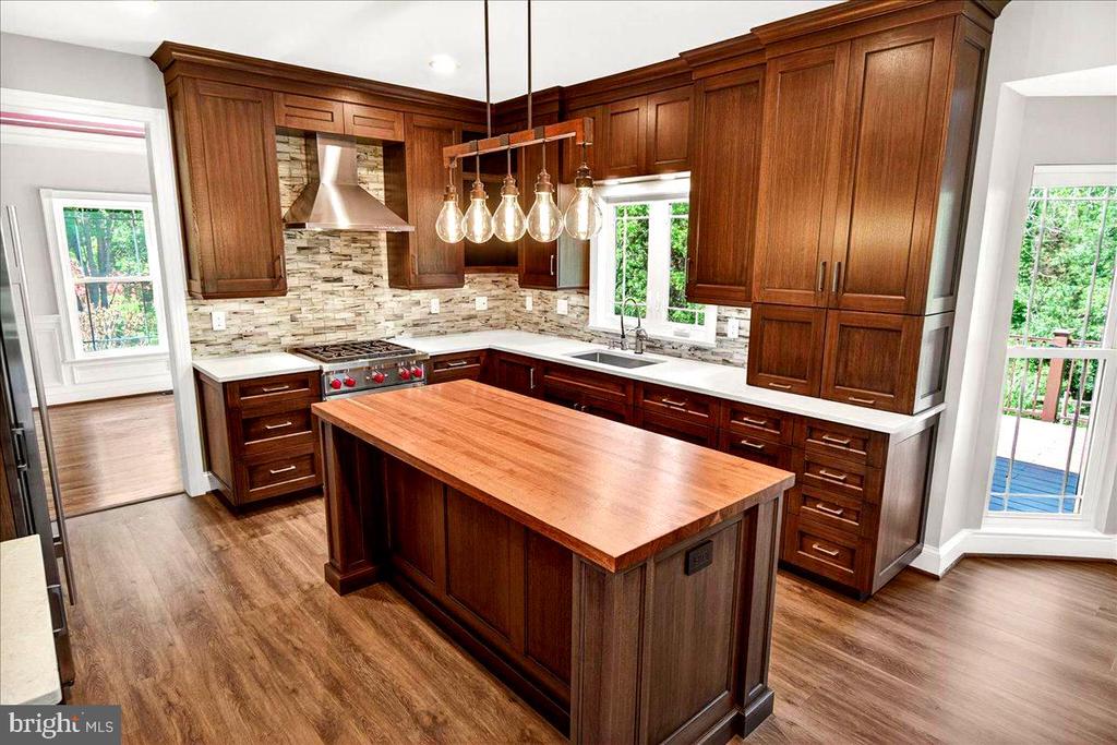 19505 GRAY FARM COURT