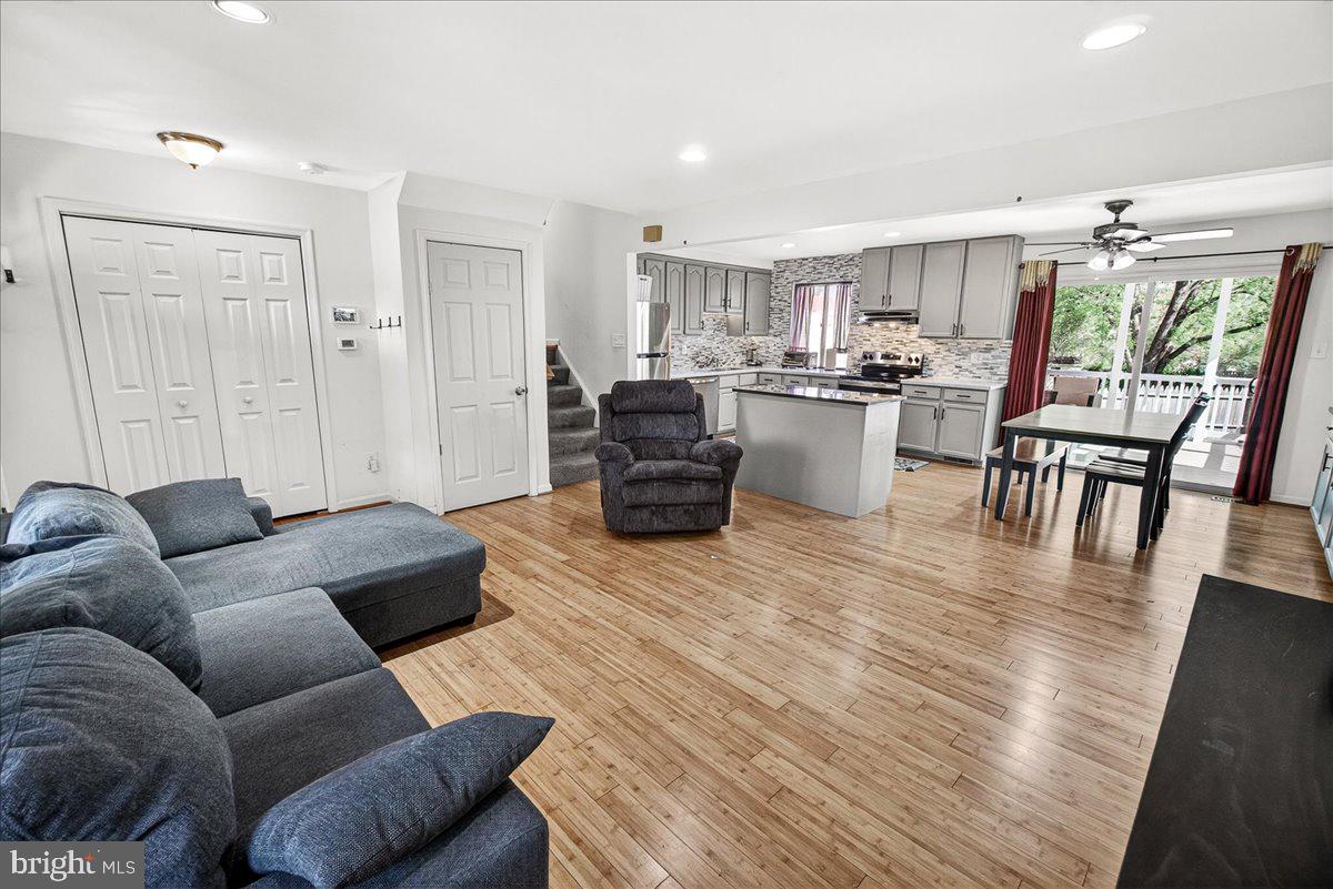 17628 COLLIER CIRCLE