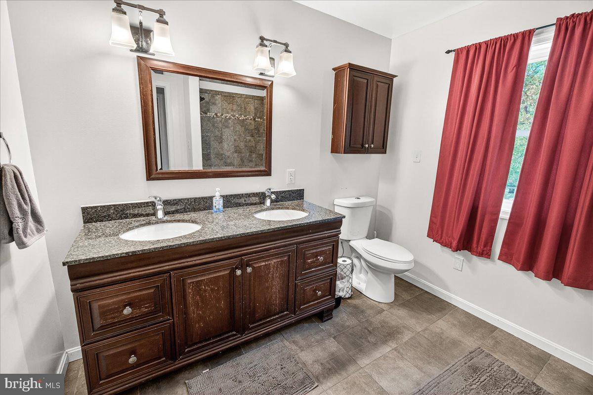 17628 COLLIER CIRCLE