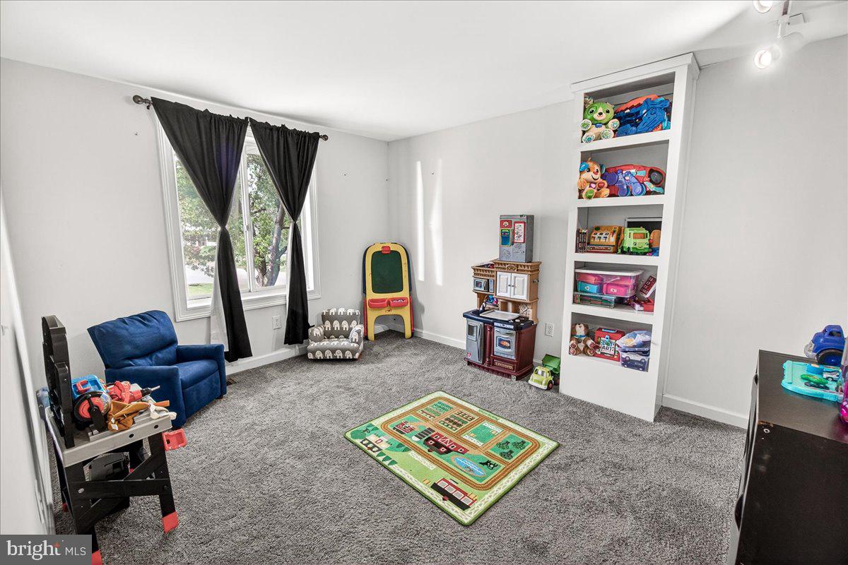 17628 COLLIER CIRCLE