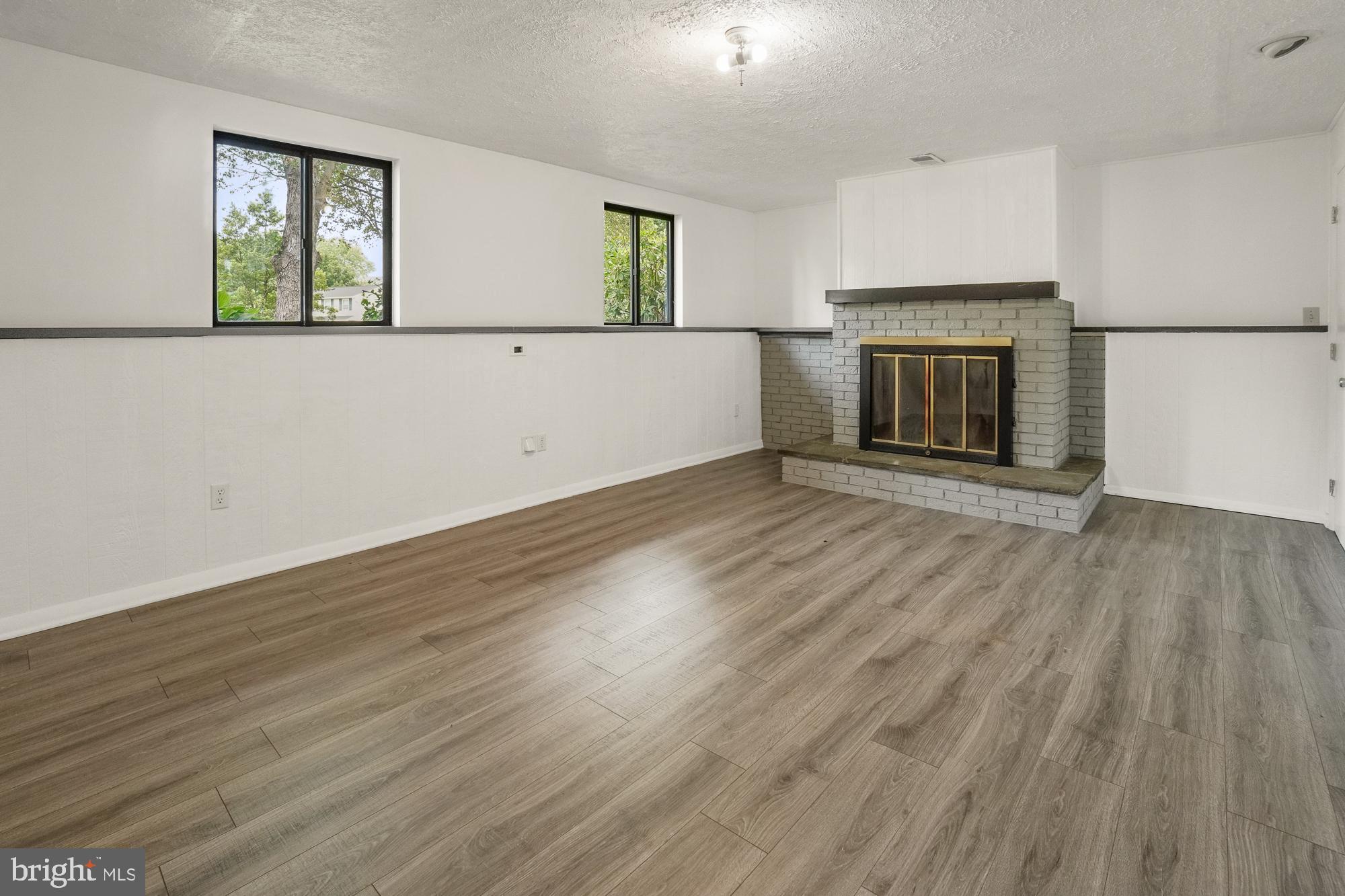 17628 COLLIER CIRCLE