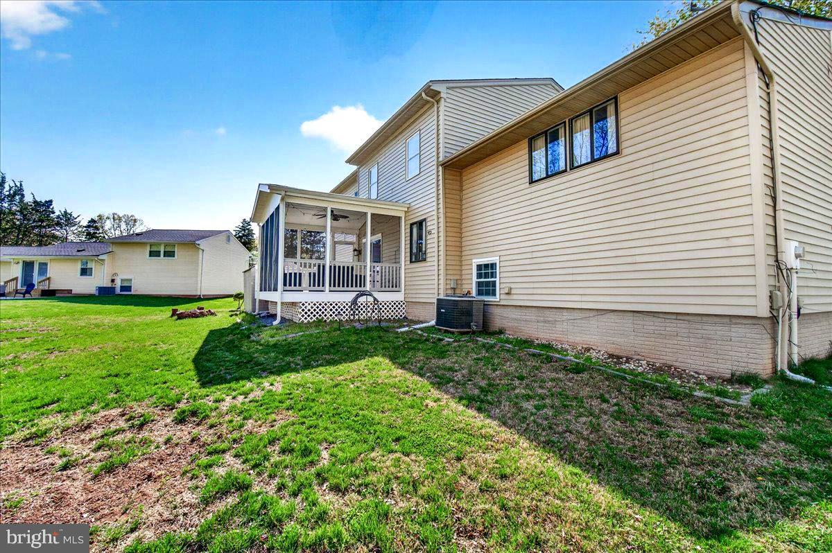 17628 COLLIER CIRCLE