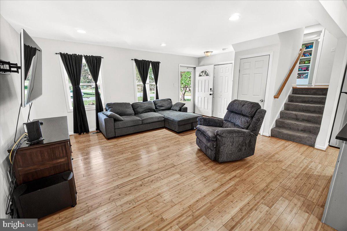 17628 COLLIER CIRCLE