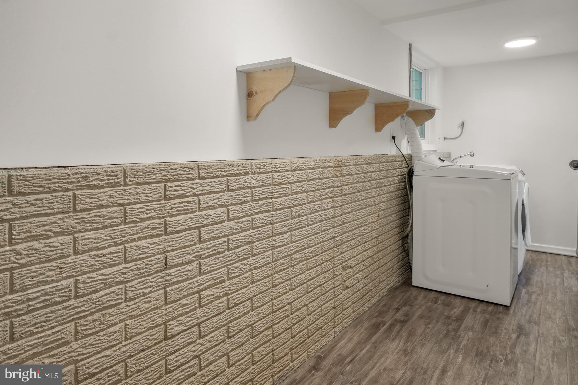 17628 COLLIER CIRCLE