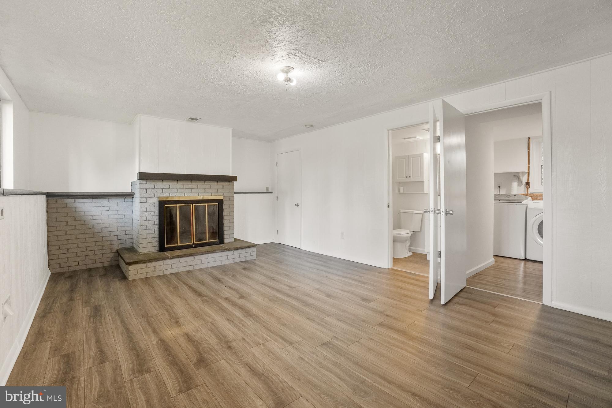 17628 COLLIER CIRCLE