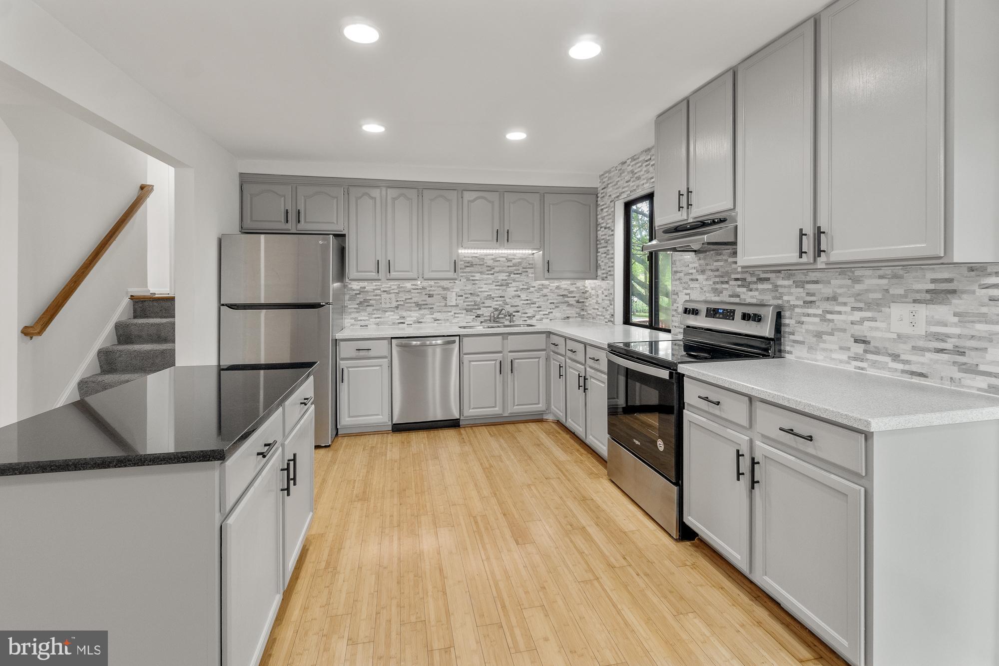 17628 COLLIER CIRCLE