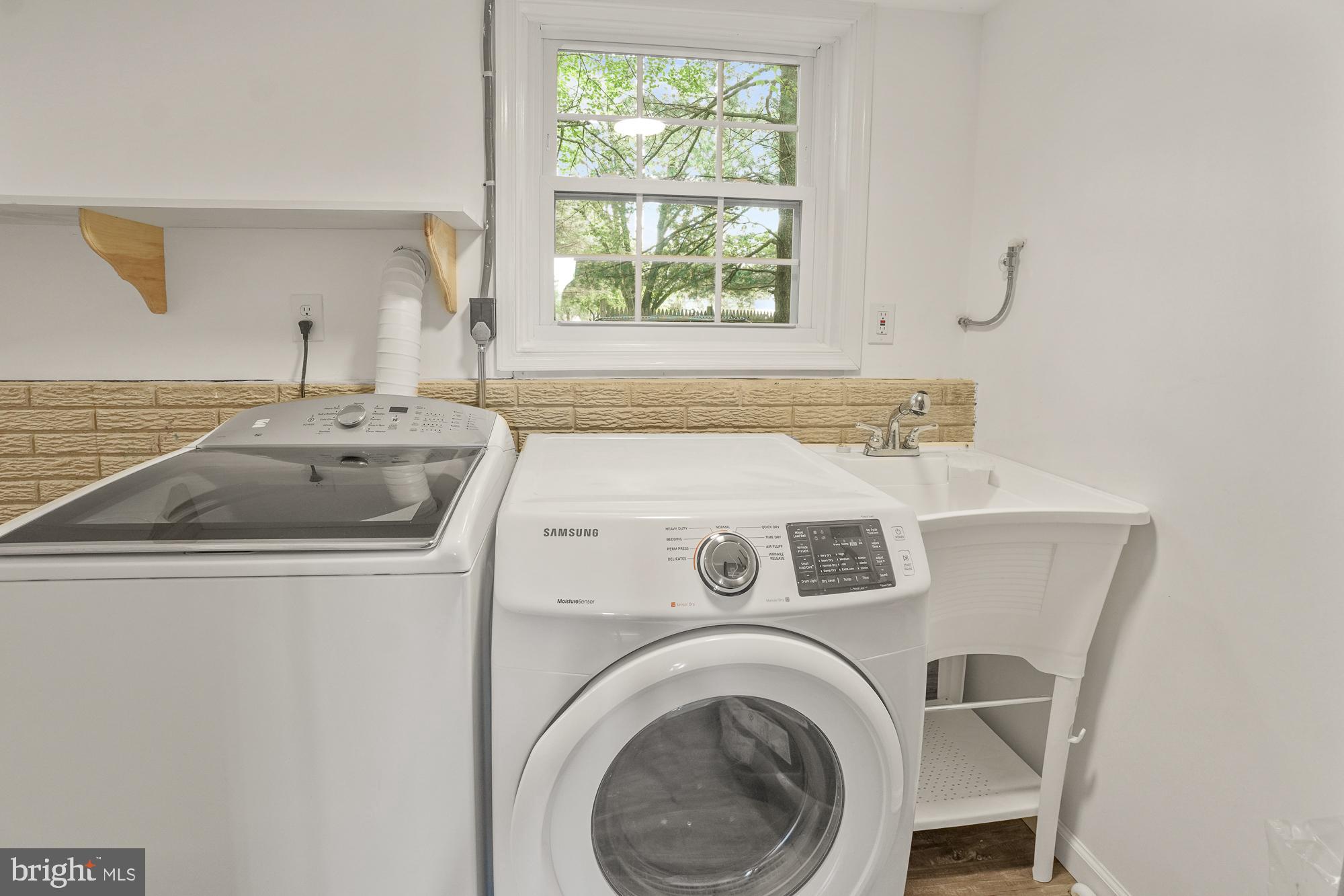 17628 COLLIER CIRCLE