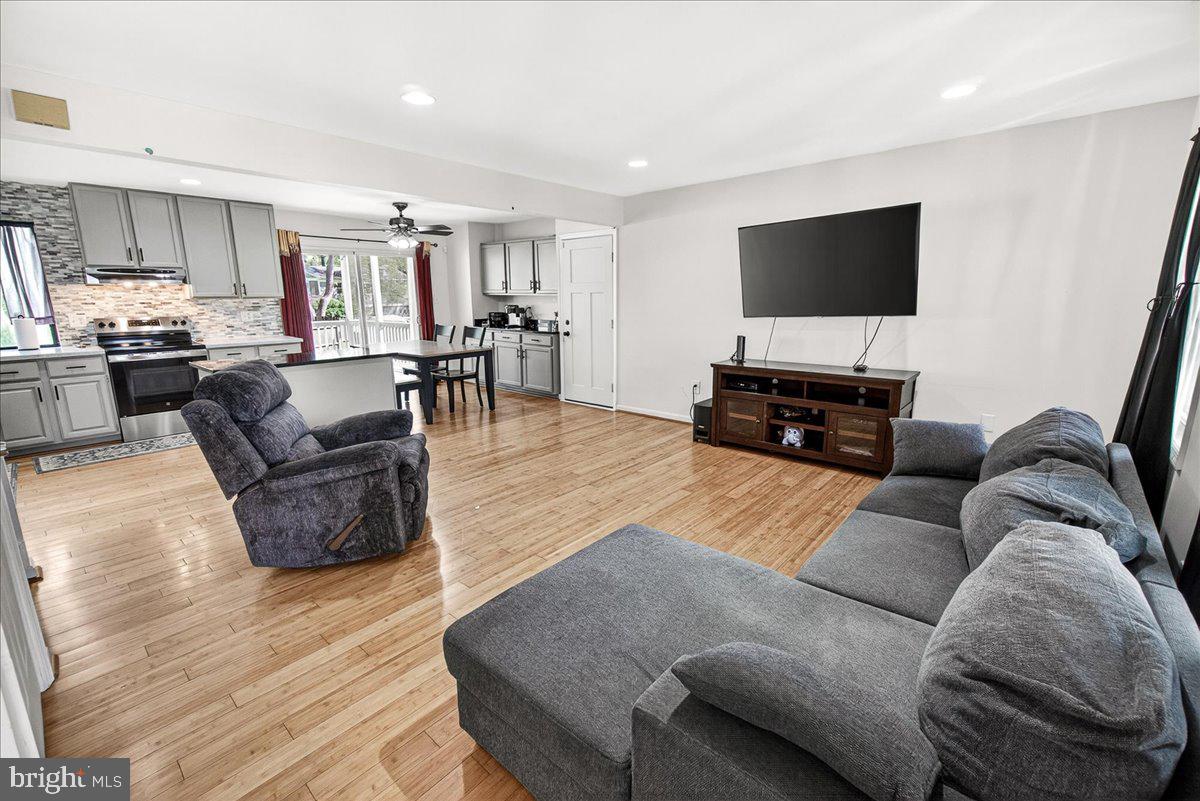 17628 COLLIER CIRCLE