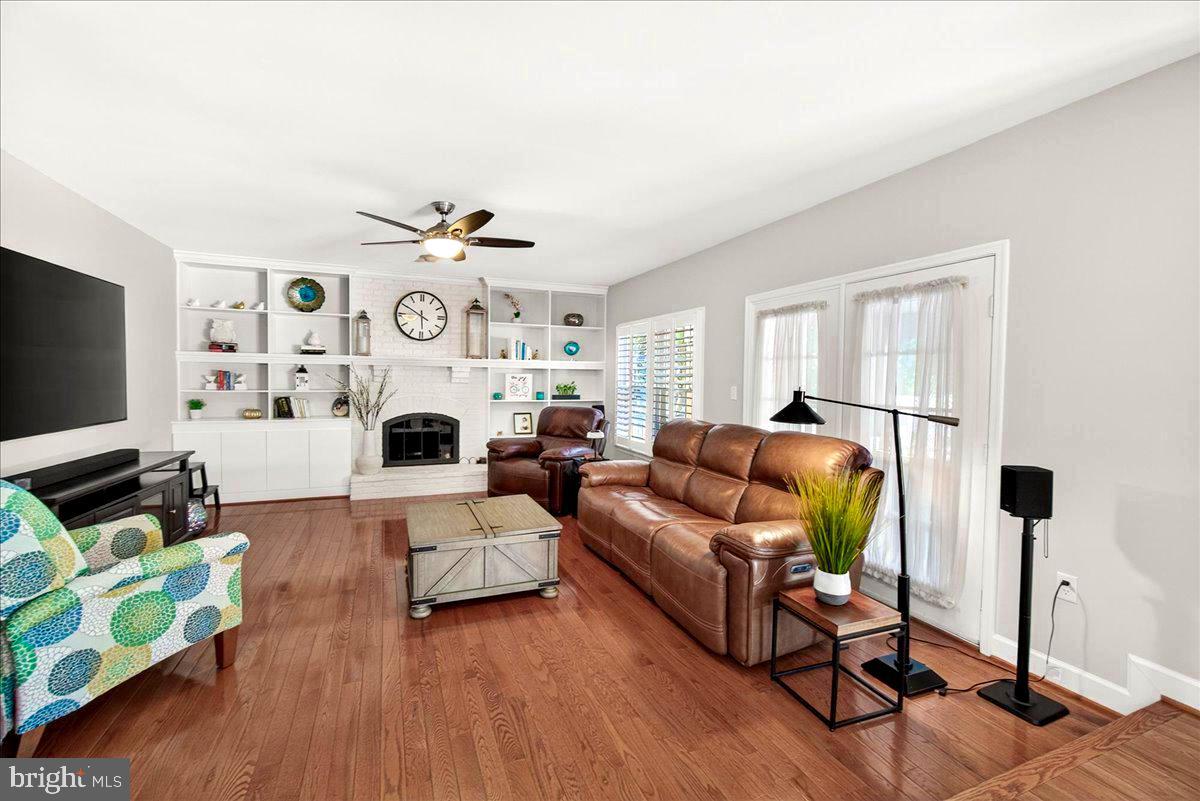 19629 SELBY AVENUE