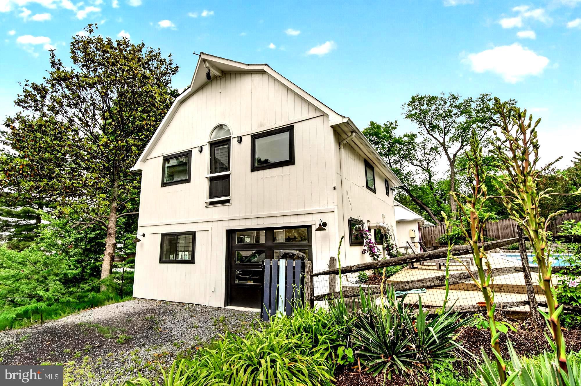 18040 BARNESVILLE ROAD