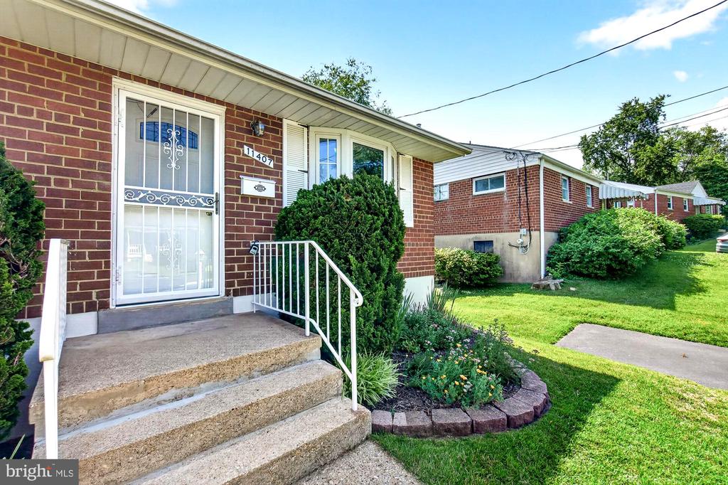 11407 GRAYLING LANE