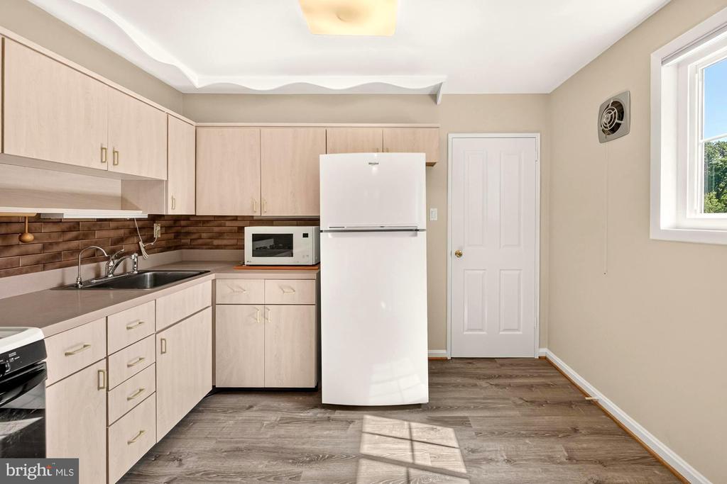11407 GRAYLING LANE