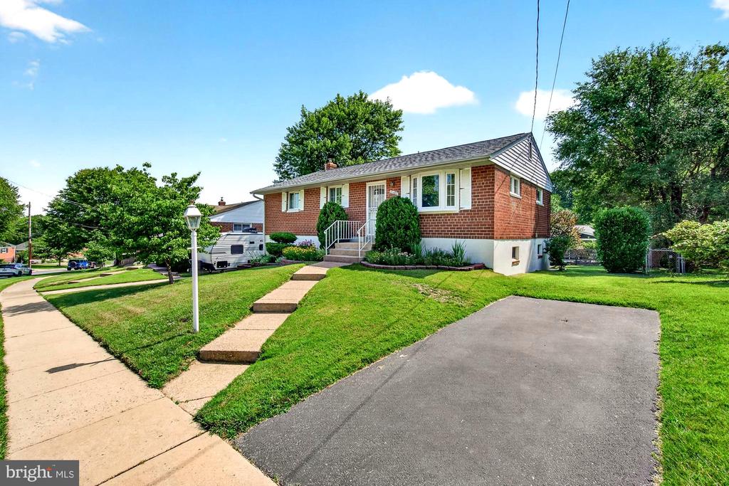11407 GRAYLING LANE
