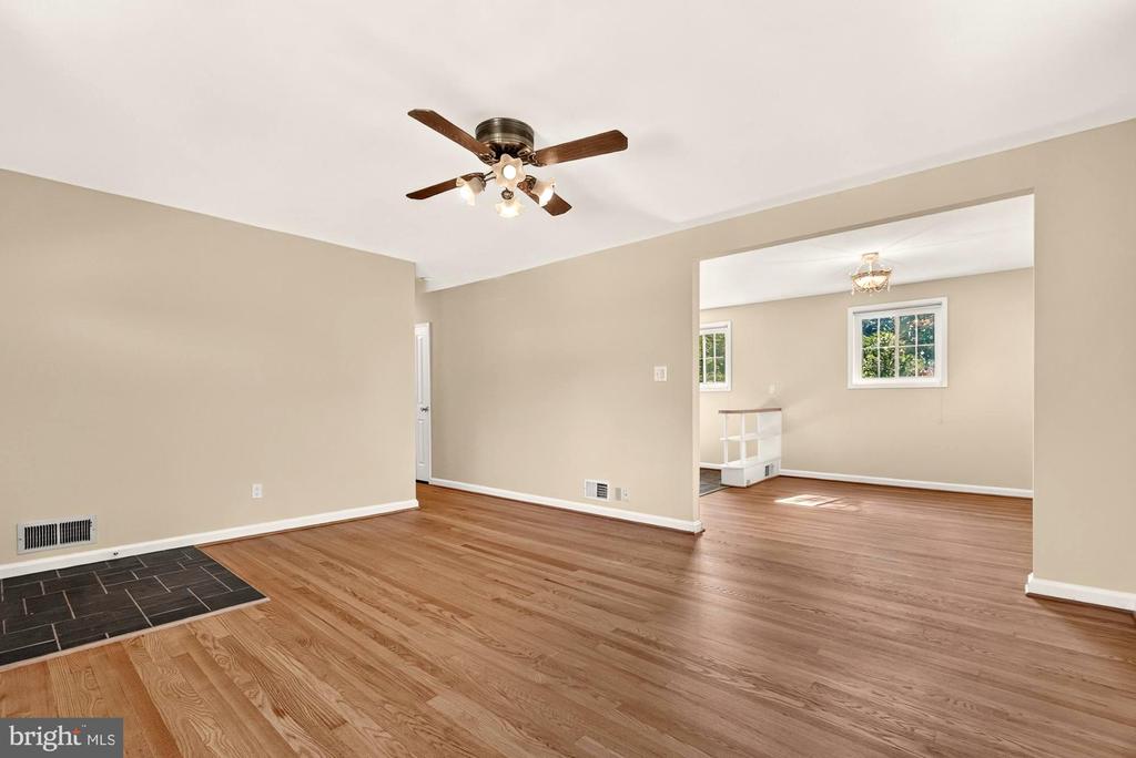 11407 GRAYLING LANE