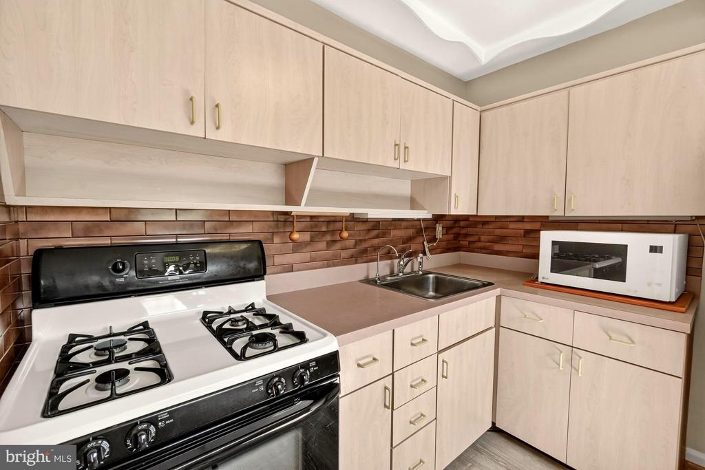 11407 GRAYLING LANE