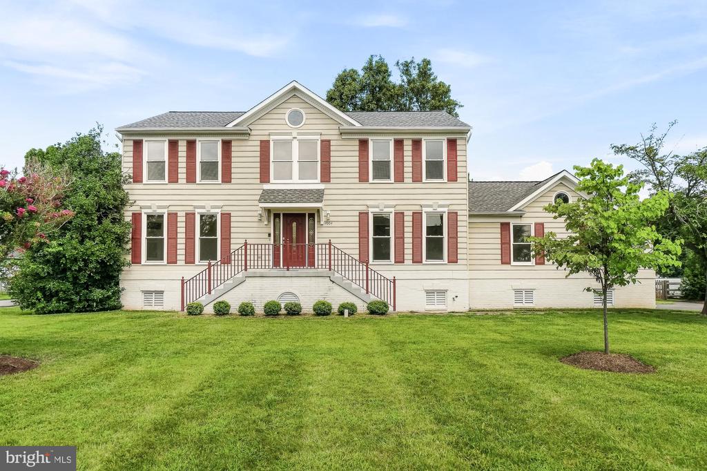 17004 SPATES HILL ROAD