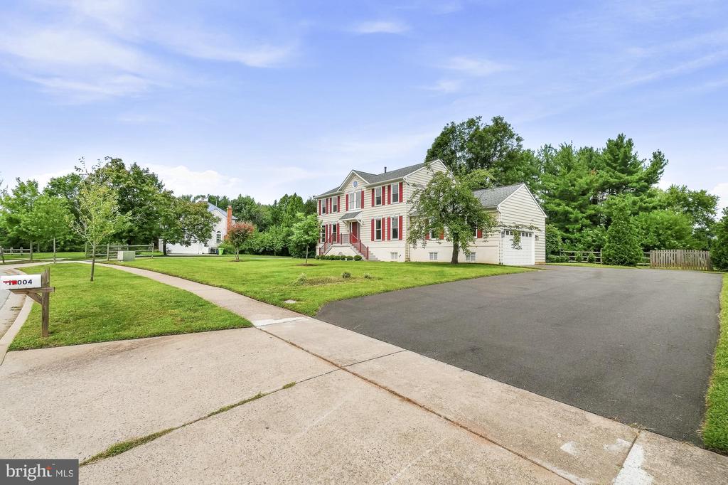17004 SPATES HILL ROAD