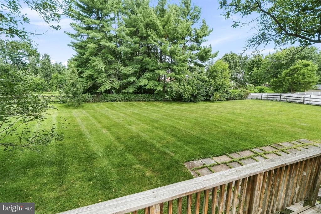 17004 SPATES HILL ROAD