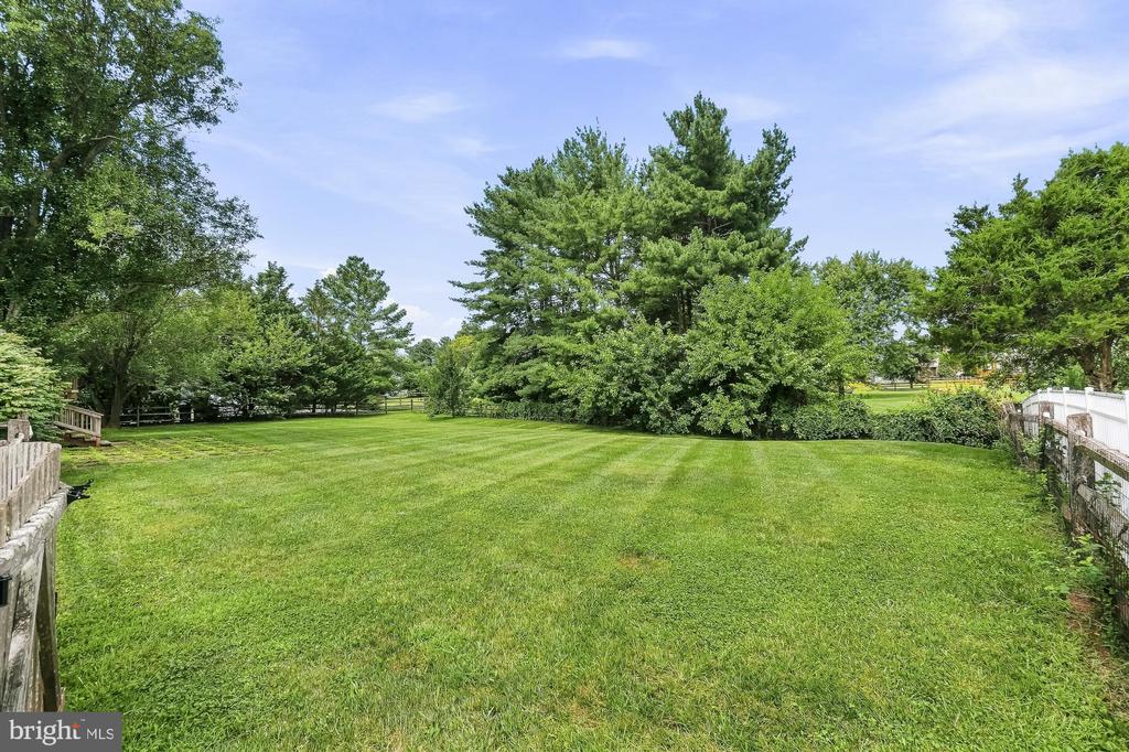 17004 SPATES HILL ROAD