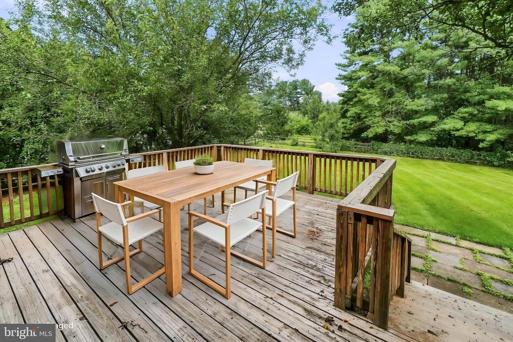 17004 SPATES HILL ROAD
