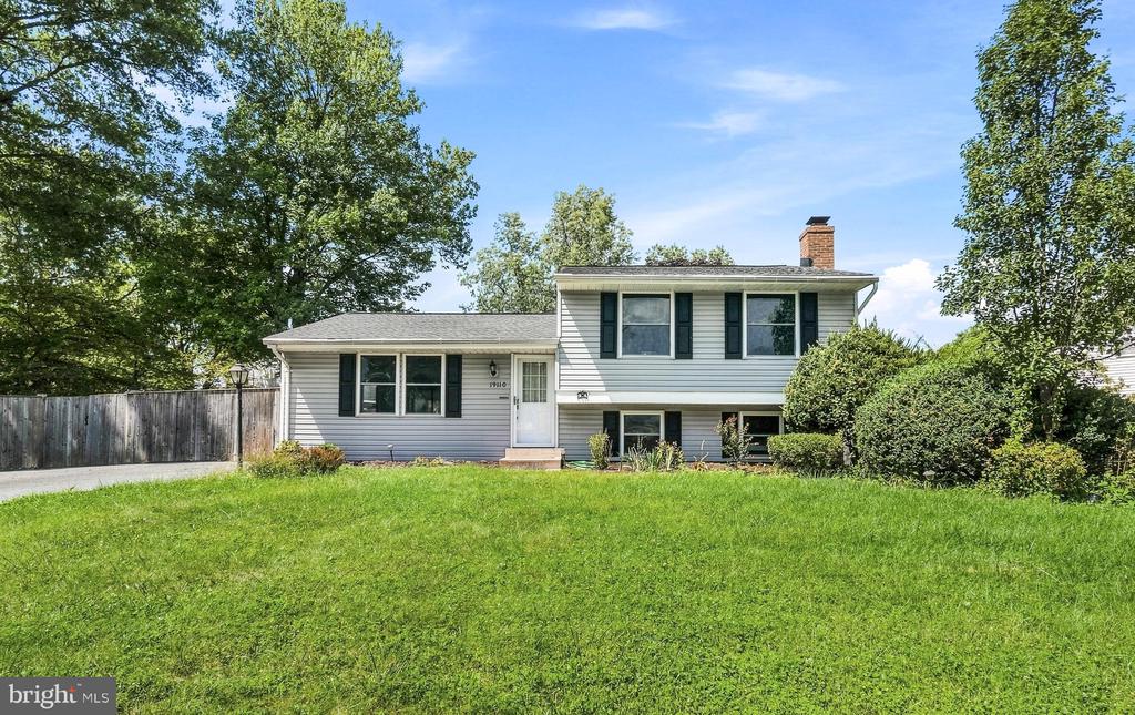19110 DOWDEN CIRCLE