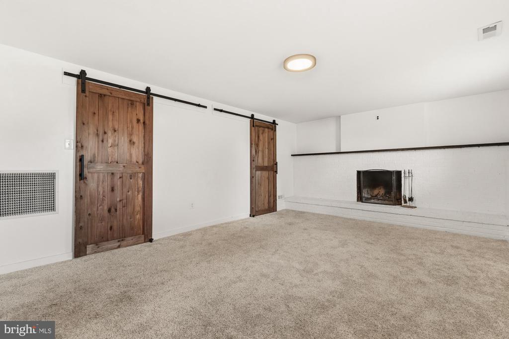 19110 DOWDEN CIRCLE