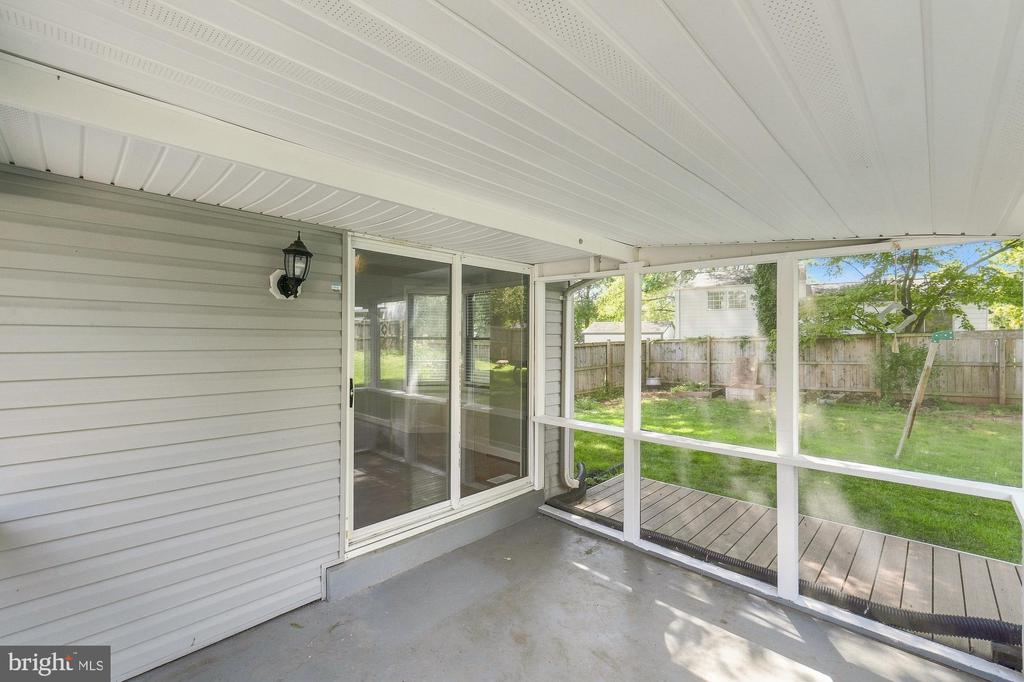 19110 DOWDEN CIRCLE