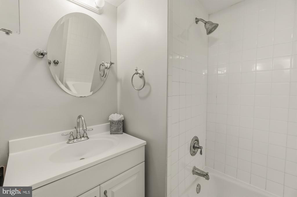 3206 SPARTAN ROAD Unit: 14
