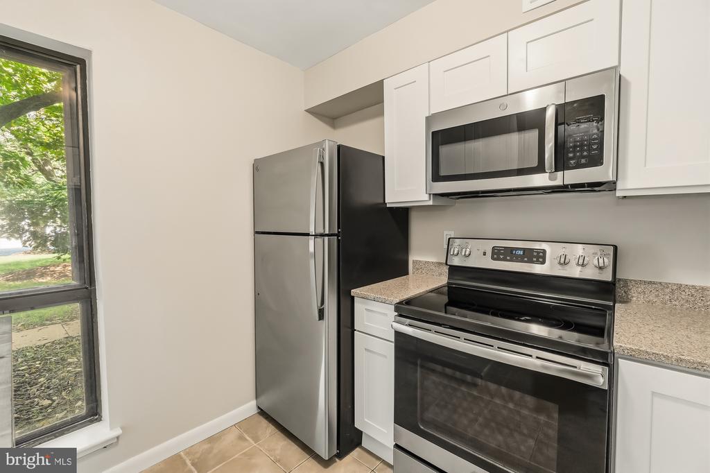 3206 SPARTAN ROAD Unit: 14