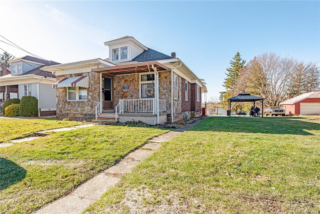102 W Keeling Ave